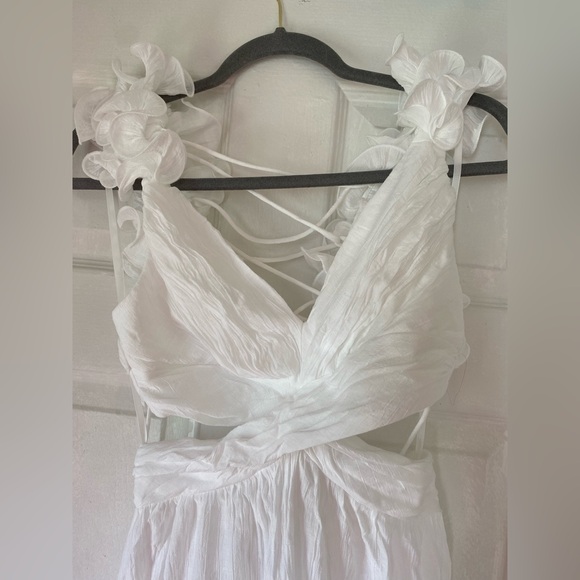 MADARA LACED BACK RUFFLE DRESS - Picture 5 of 9